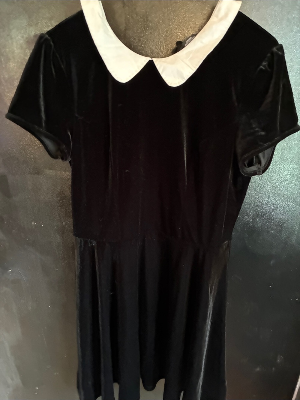 Hot Topic Wednesday Adam’s  Black Velvet Dress with White Peter Pan Collar L